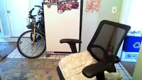 Hunter XX 420 online show from April 8, 7:03 pm