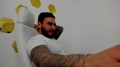 huntyourheart94 online show from January 8, 11:21 am