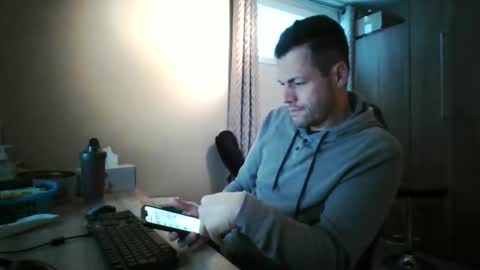 hurley7890 online show from December 16, 1:27 pm