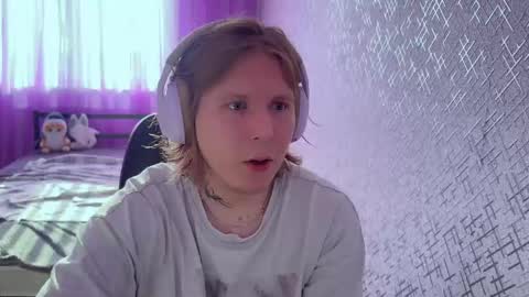 hurtqqq online show from May 7, 2:44 pm