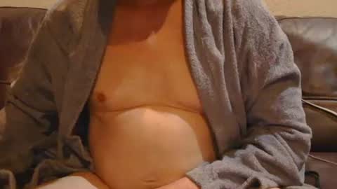 hypatia007_has_issues online show from January 8, 8:16 am