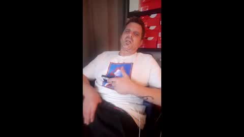 Snapshot of i124nakwitu chatting on April 8, 7:30 am i124nakwitu online show from April 8, 7:30 am