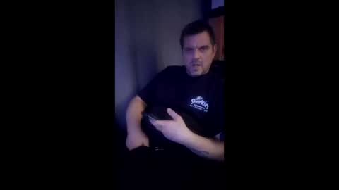 Snapshot of i124nakwitu chatting on April 9, 12:21 am i124nakwitu online show from April 9, 12:21 am