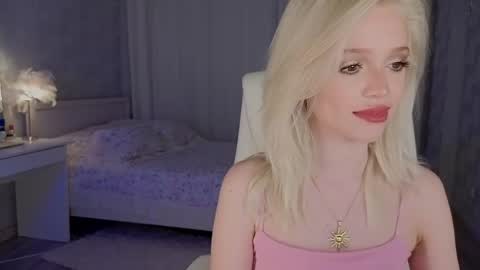 Snapshot of i__am_joss chatting on March 2, 3:20 am Joselle online show from March 2, 3:20 am