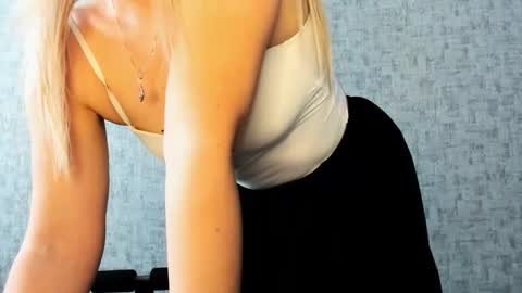 Venus online show from March 30, 11:11 am