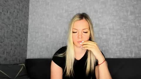 Venus online show from April 7, 9:43 am