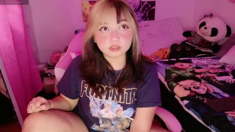 Zoe 3 online show from May 6, 9:09 pm