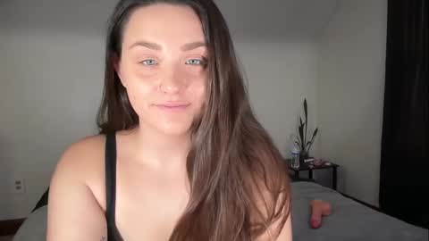 Crystal online show from February 8, 3:15 pm