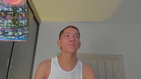 Juliiiiian online show from December 15, 11:25 am