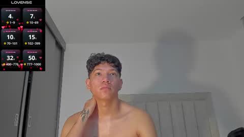 Snapshot of iamjulian_ chatting on July 19, 11:03 am Juliiiiian online show from July 19, 11:03 am