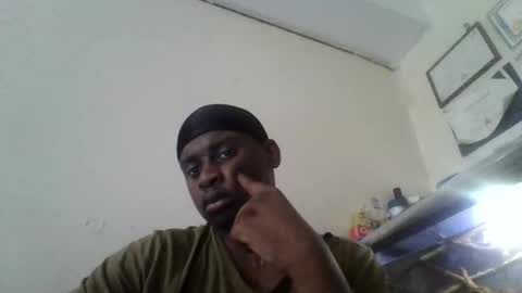 iamryan995442 online show from April 3, 7:23 pm
