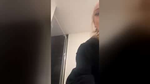 iamstephc online show from July 10, 10:40 am