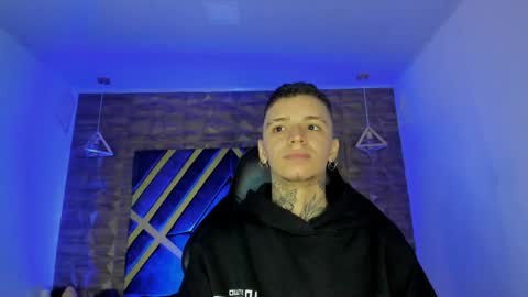 IAN CASTILLO online show from April 14, 11:16 am