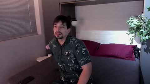 Ian Davis online show from September 9, 11:54 am