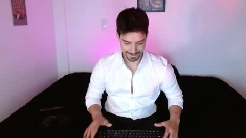 Ian Davis online show from November 27, 6:21 pm