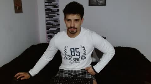 Ian Davis online show from December 2, 7:20 pm