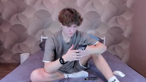 Snapshot of ian_flor chatting on February 7, 3:38 pm Ian Flor online show from February 7, 3:38 pm