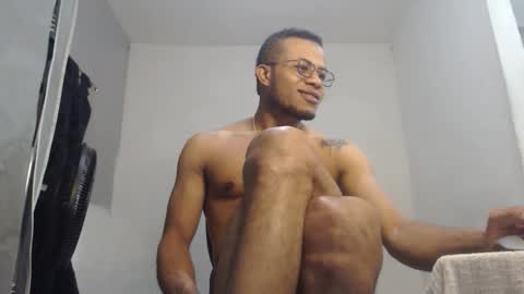 ian_tuner online show from November 8, 12:11 am