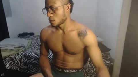 ian_tuner online show from May 14, 1:34 am
