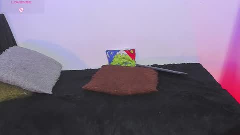 Ian Lark online show from April 19, 1:49 am