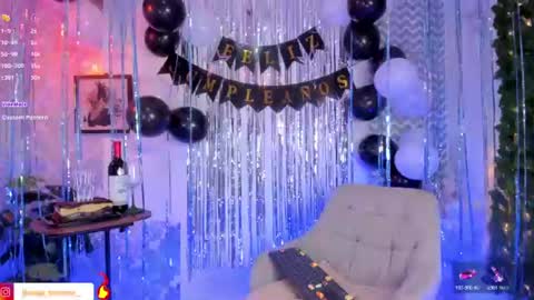 Snapshot of ibaby_crazy chatting on July 23, 4:49 pm ibaby_crazy online show from July 23, 4:49 pm