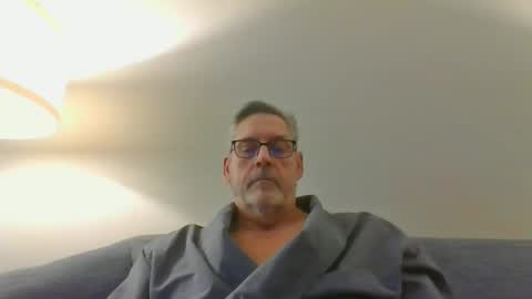 icanhelpu43 online show from January 25, 2:47 pm