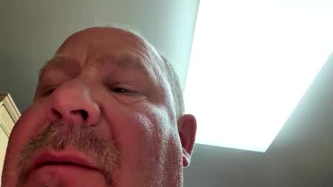 icanmakeyousquirt69 online show from May 26, 5:14 am