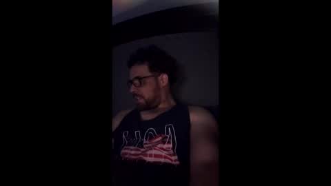 Snapshot of icarra413 chatting on May 14, 7:48 am icarra413 online show from May 14, 7:48 am