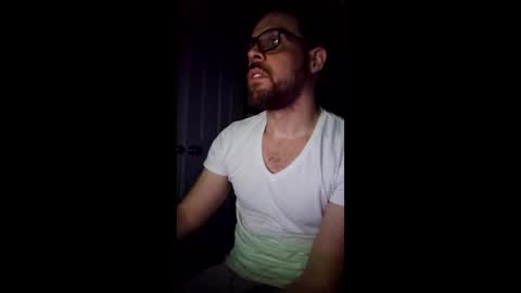 Snapshot of icarra413 chatting on May 15, 6:09 am icarra413 online show from May 15, 6:09 am