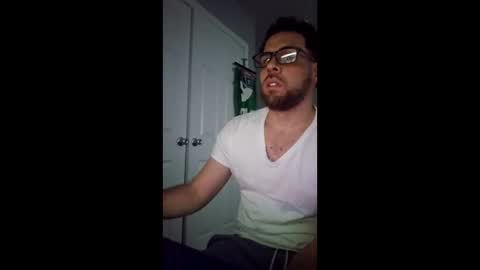 Snapshot of icarra413 chatting on May 16, 12:29 am icarra413 online show from May 16, 12:29 am