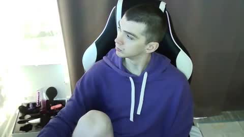 MAX online show from February 16, 8:10 am