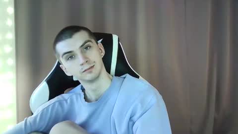 MAX online show from February 17, 5:43 pm