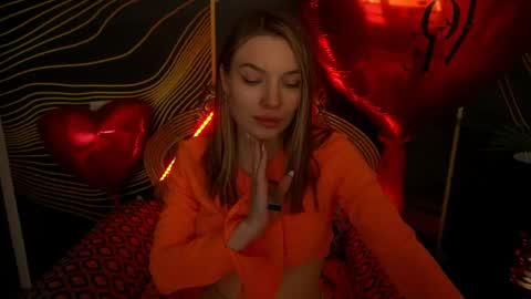 Danielle online show from February 19, 4:11 pm