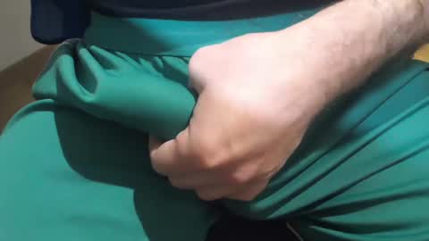 icky_thumps online show from December 31, 5:33 am