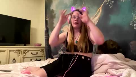 Snapshot of ickybratt chatting on January 18, 2:15 am ickybratt online show from January 18, 2:15 am