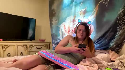 Snapshot of ickybratt chatting on January 18, 4:33 pm ickybratt online show from January 18, 4:33 pm