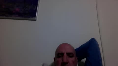 icumming online show from February 9, 4:05 am