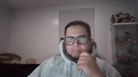 idoyourmom online show from November 18, 4:06 am