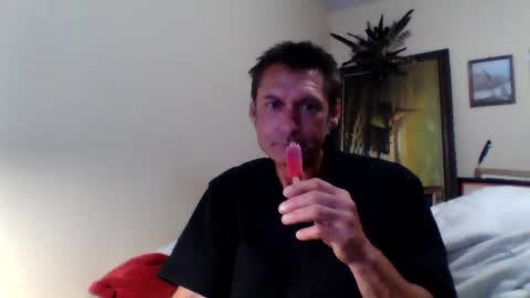 Snapshot of ifoundthegspot chatting on July 2, 7:36 am Darthmark420 online show from July 2, 7:36 am
