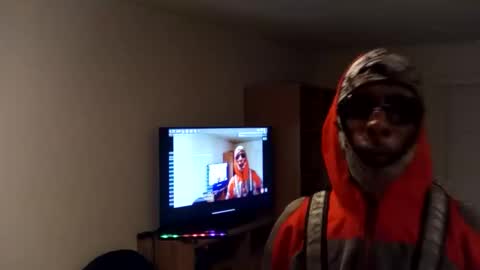 Snapshot of igcognito647033 chatting on March 11, 8:20 am igcognito647033 online show from March 11, 8:20 am