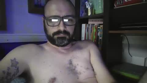 igorargen4 online show from January 18, 2:03 am