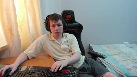 iliaskris online show from March 13, 8:32 am