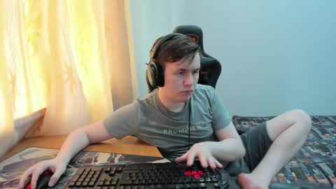 iliaskris online show from May 31, 12:34 pm