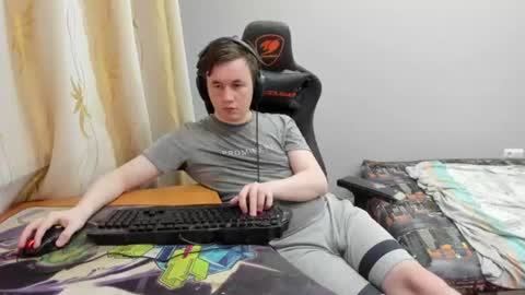 Snapshot of iliaskrislove chatting on June 28, 12:27 am iliaskris online show from June 28, 12:27 am
