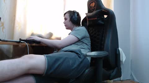 lord online show from February 13, 7:48 am