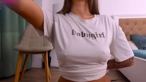 Emma online show from July 6, 9:28 pm