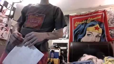 ilovewomensmokers0935 online show from April 18, 8:51 am