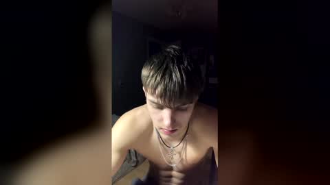 Snapshot of ilyahrr chatting on March 3, 7:20 pm ilyahrr online show from March 3, 7:20 pm