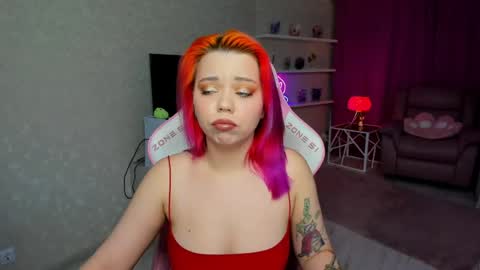 Roxy online show from April 15, 7:58 pm