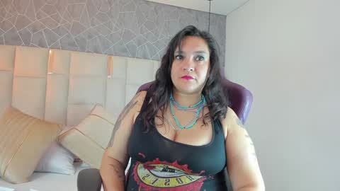 Alaya online show from February 5, 8:35 pm